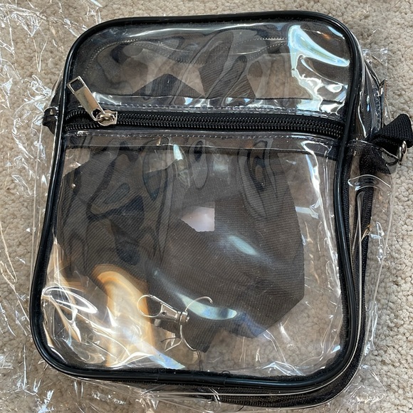 BNIP Clear crossbody bag with Black piping - Picture 2 of 5